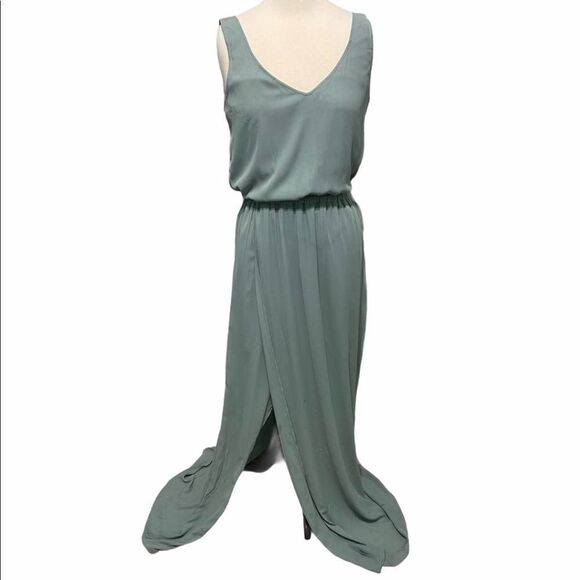 Show Me Your Mumu Kendall Maxi Dress‎ Sage Medium - Picture 2 of 16